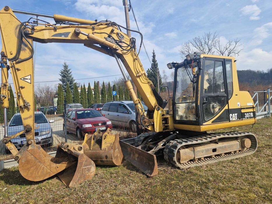 Koparka Caterpillar 307B, 8t po remoncie,ramie łamane na 3,pracować