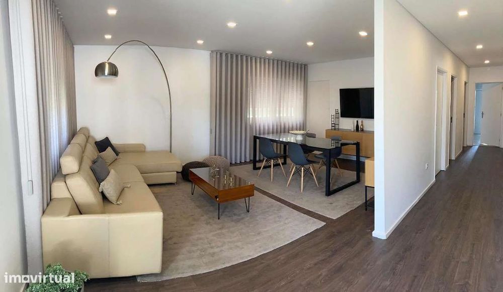Apartamento T3 moderno.