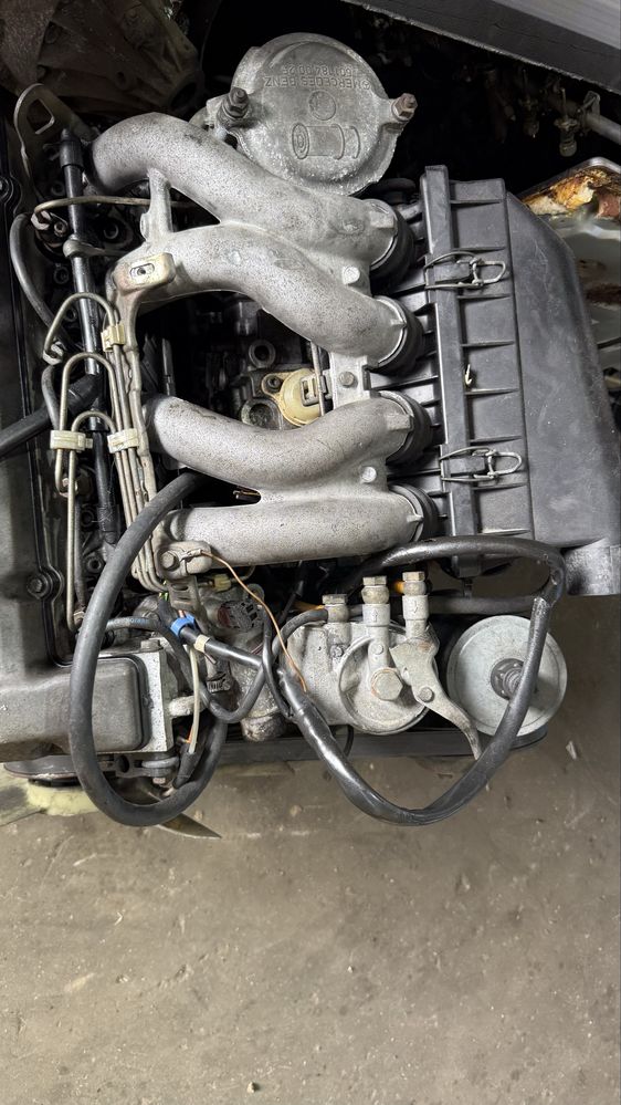 MOTOR MERCEDES W124 200 PARA PEÇAS