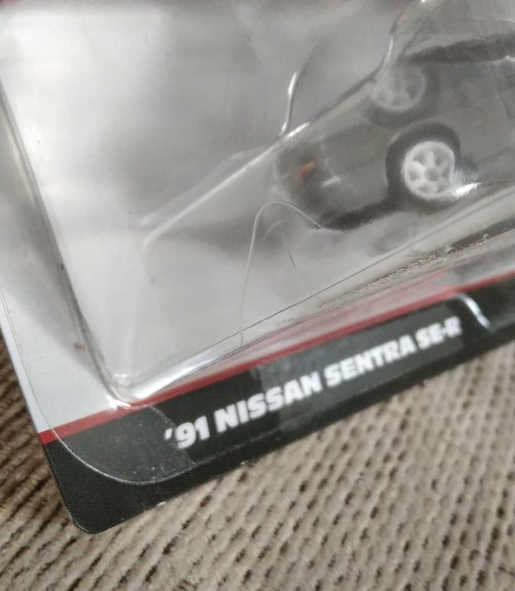 Hot Wheels Premium Dwupak Super Street: Nissan Sentra SE-R/ Silvia S13