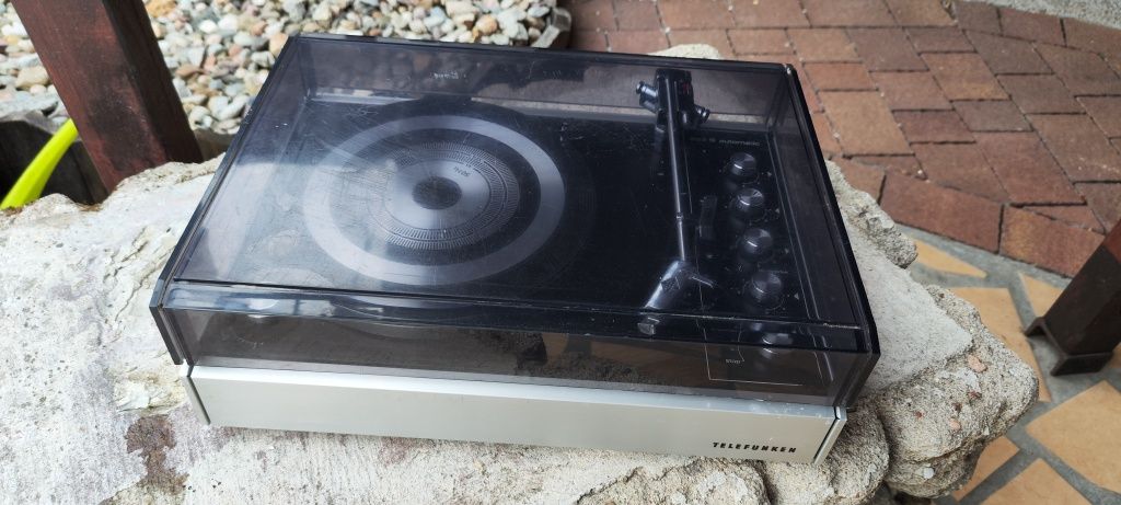 Gramofon Telafunken 3o3 S automatic