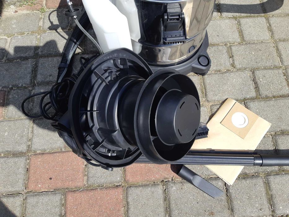 5 W 1 Odkurzacz na Mokro Piorący warsztatowy Scheppach  1600 watt
