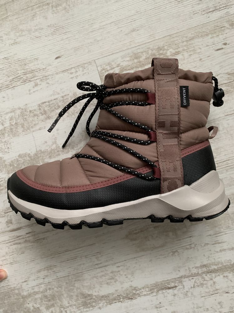 Жіночі  ботинки, сапоги- дутики The North Face