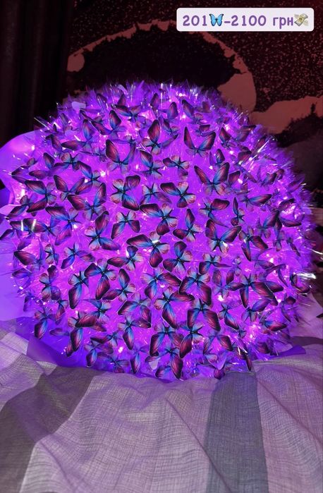 Букети з метеликів