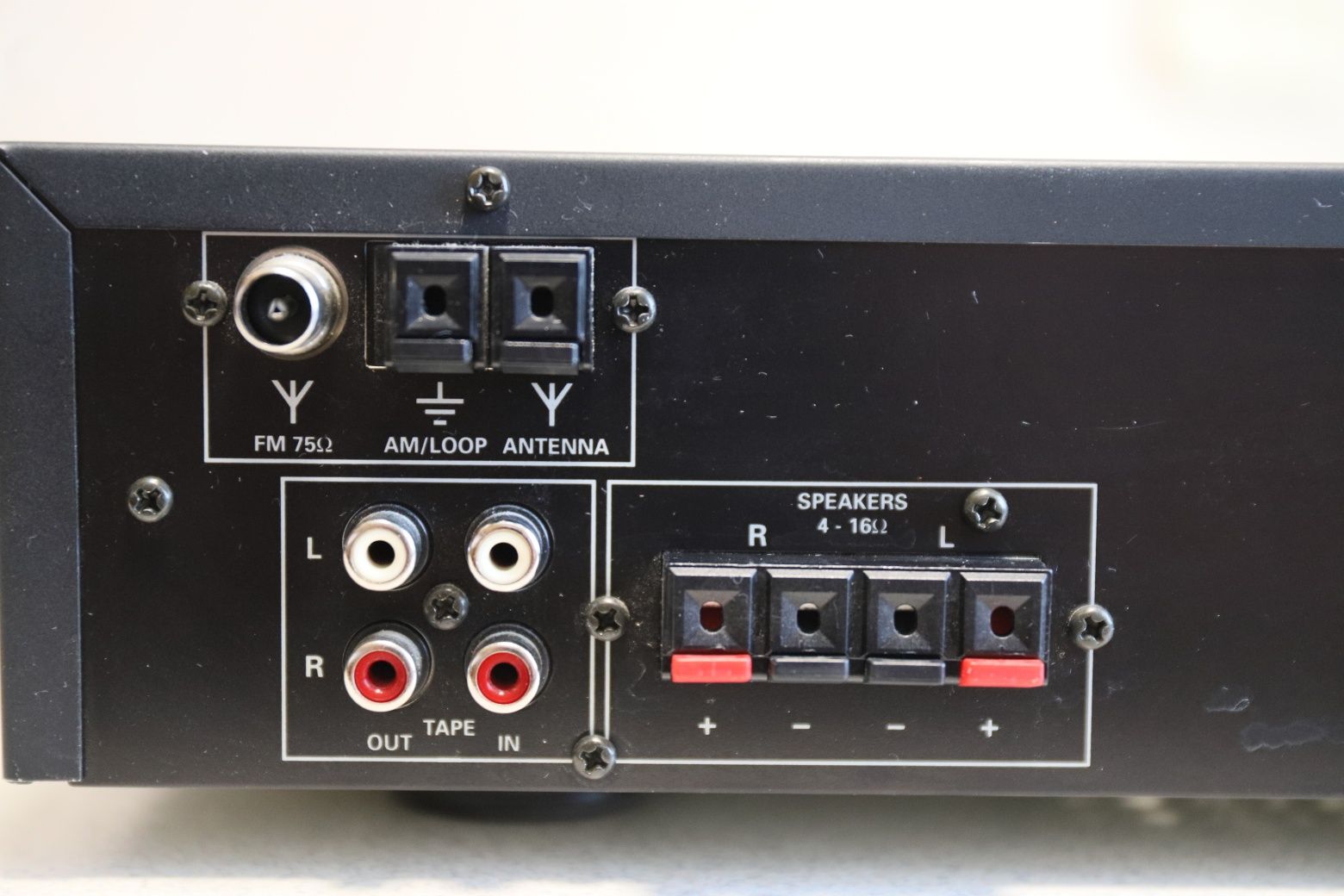 Universum  RCD 261 receiver