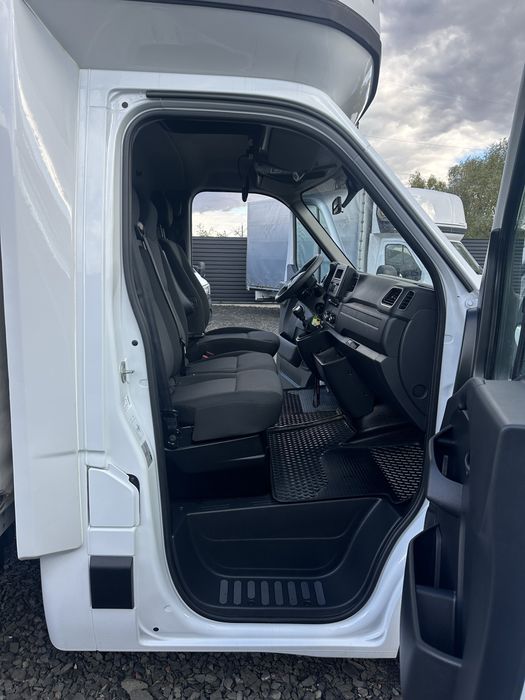 Renault Master 2021 10 Палет