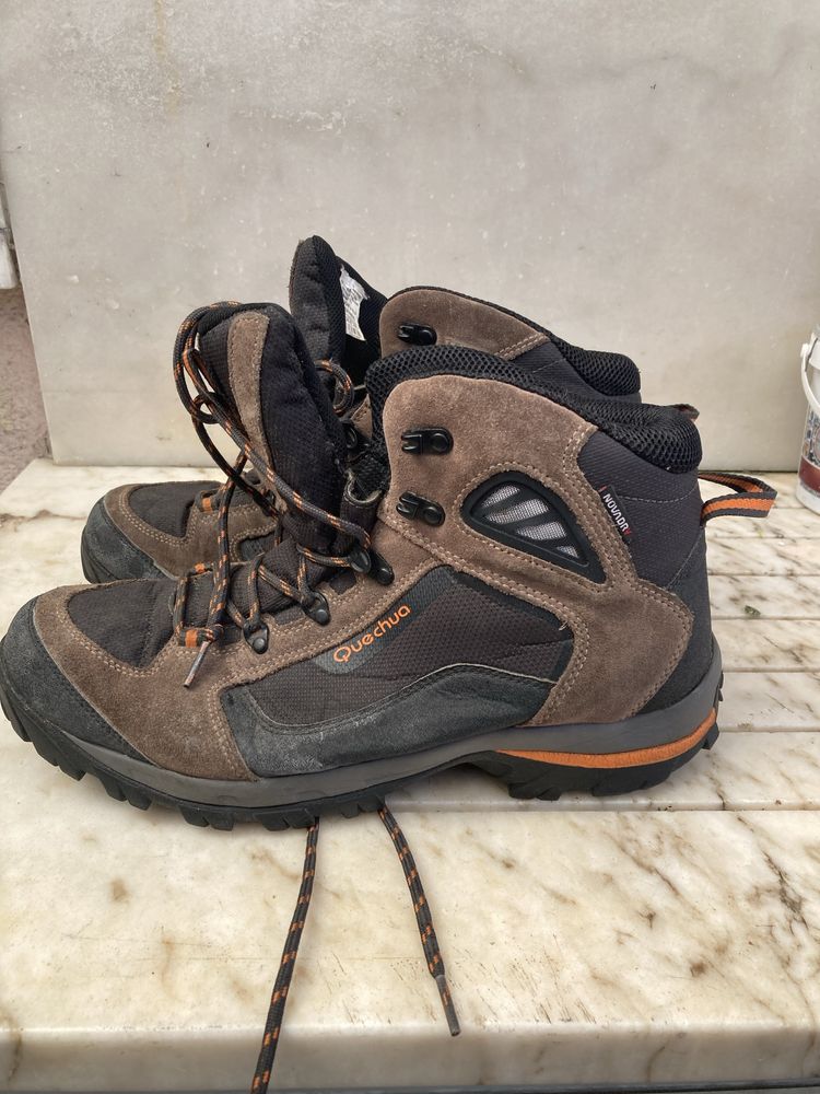 Botas de trekking Quechua N44