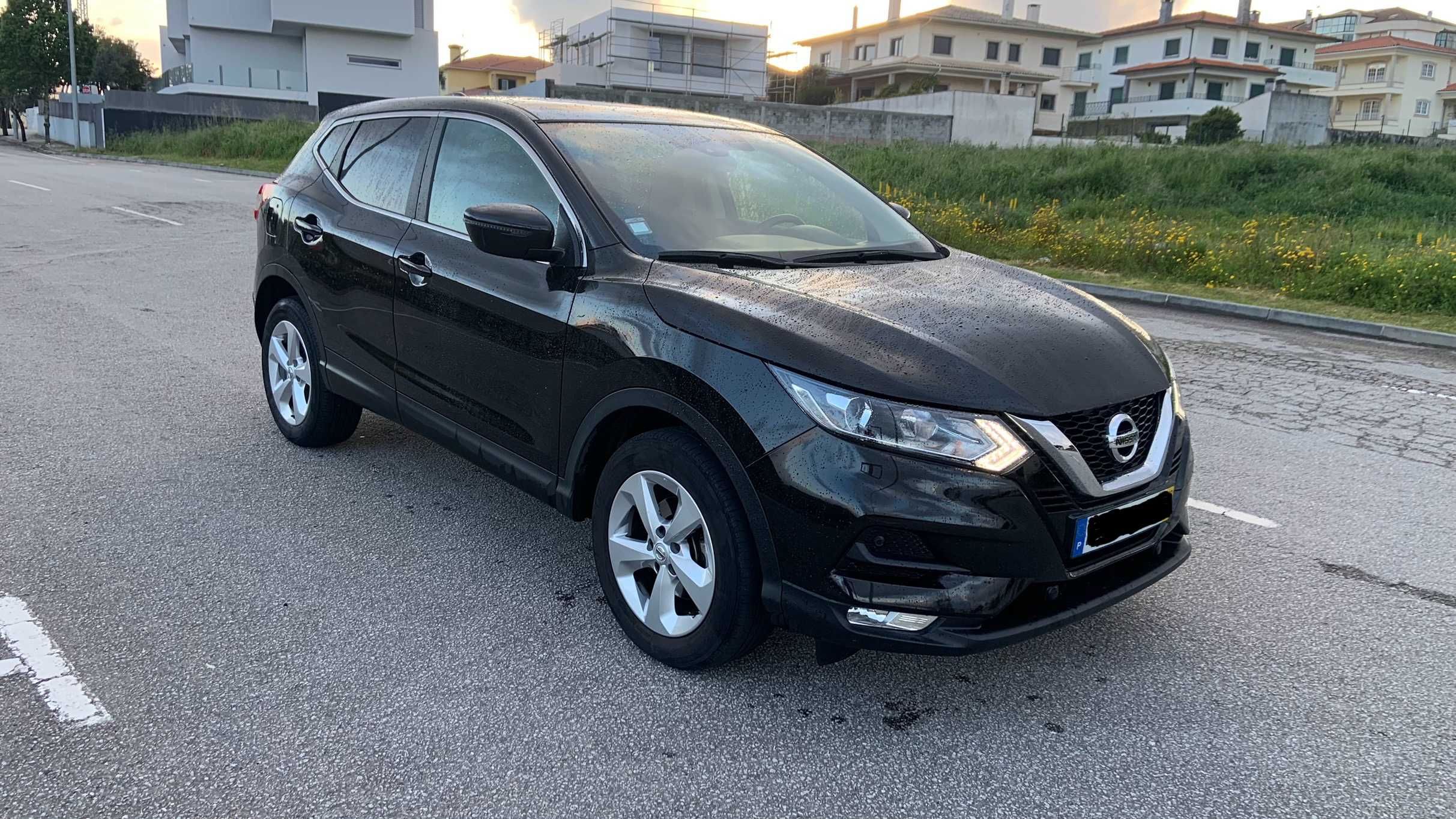 Nissan Qashqai 1.2 DIG-T Tekna Premium-24800 Kmos-Nacional-2019