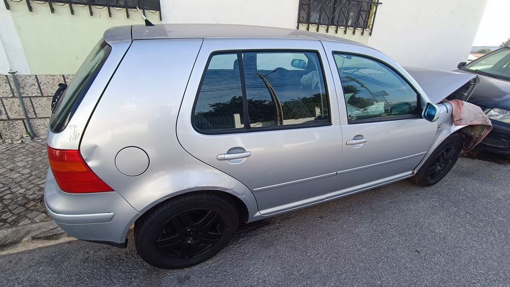 Volkswagen Golf 1.6 para peças
