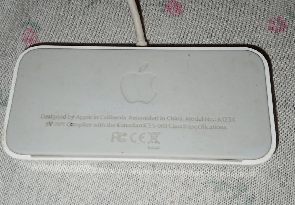 Promoção Carregador com fios da Apple modelo A1234 para iPhone  A133