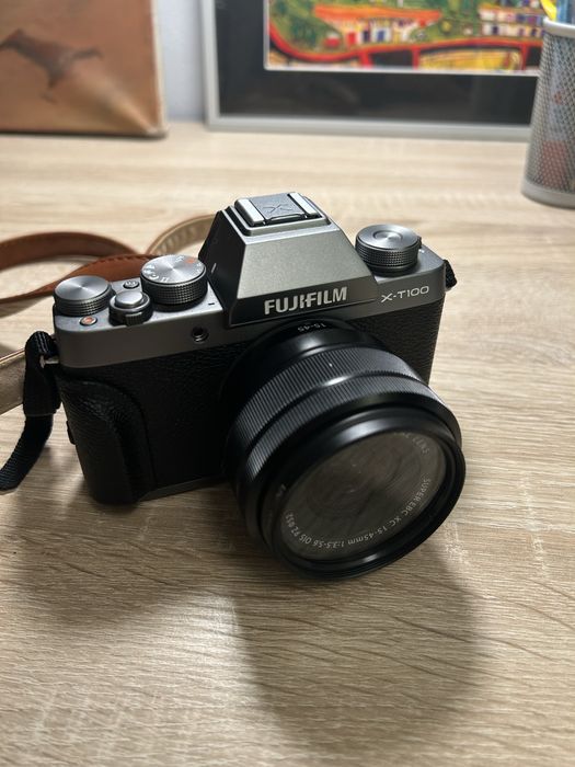 Fujifilm X-T100 Aparat bezlusterkowy +  Fujinon 15-45 1:3,5-5,6