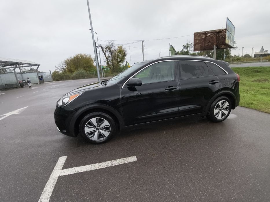 Кіа ніро KIA NIRO