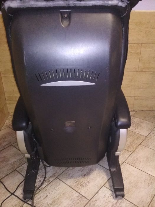 Продам масажне крісло б/в (массажное кресло)