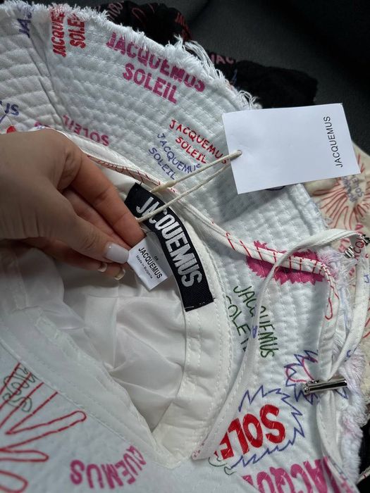 JACQUEMUS
Дуже стильова панама