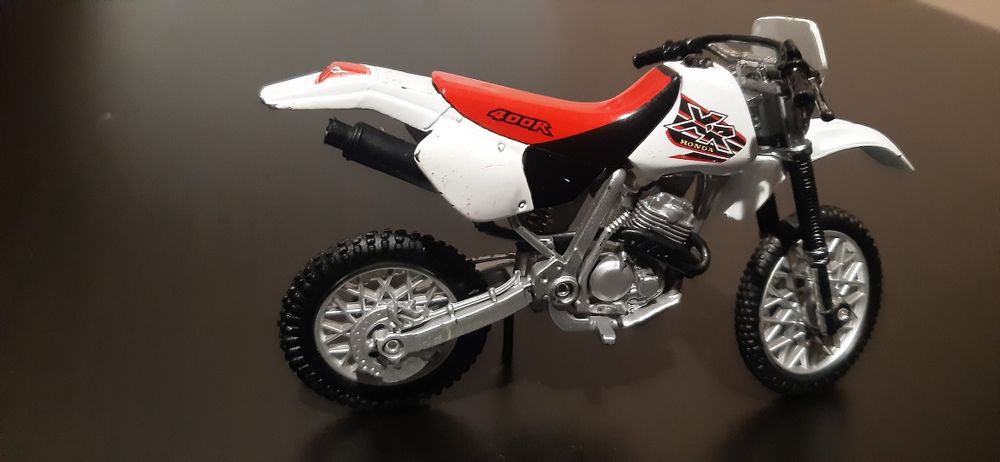 Мотоцикл іграшковий