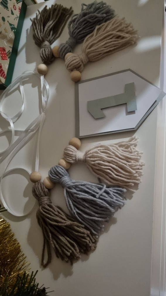 Girlanda na krzesło, boho, chwosty, roczek
