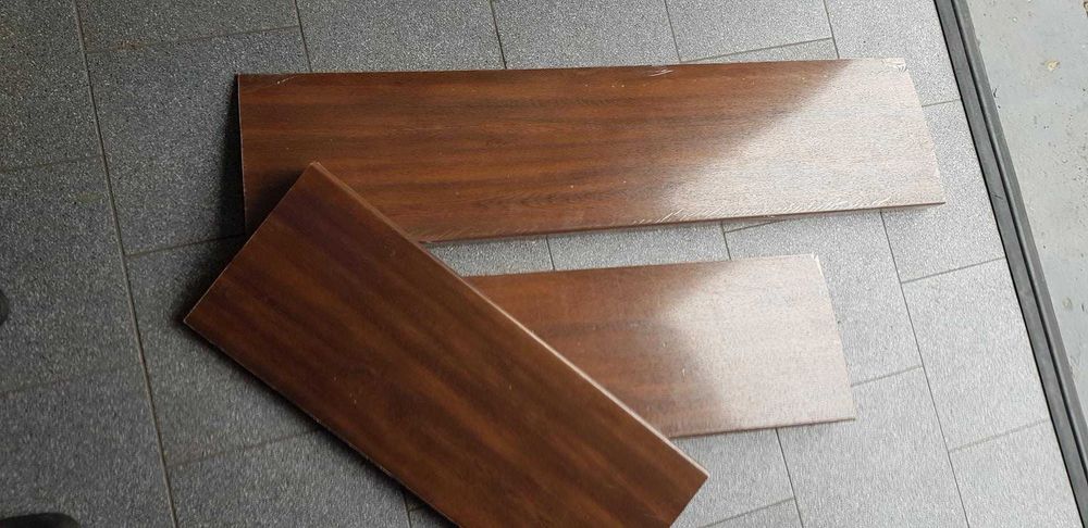 Nakładka na parapet PCV 31 x 10 cm orzech