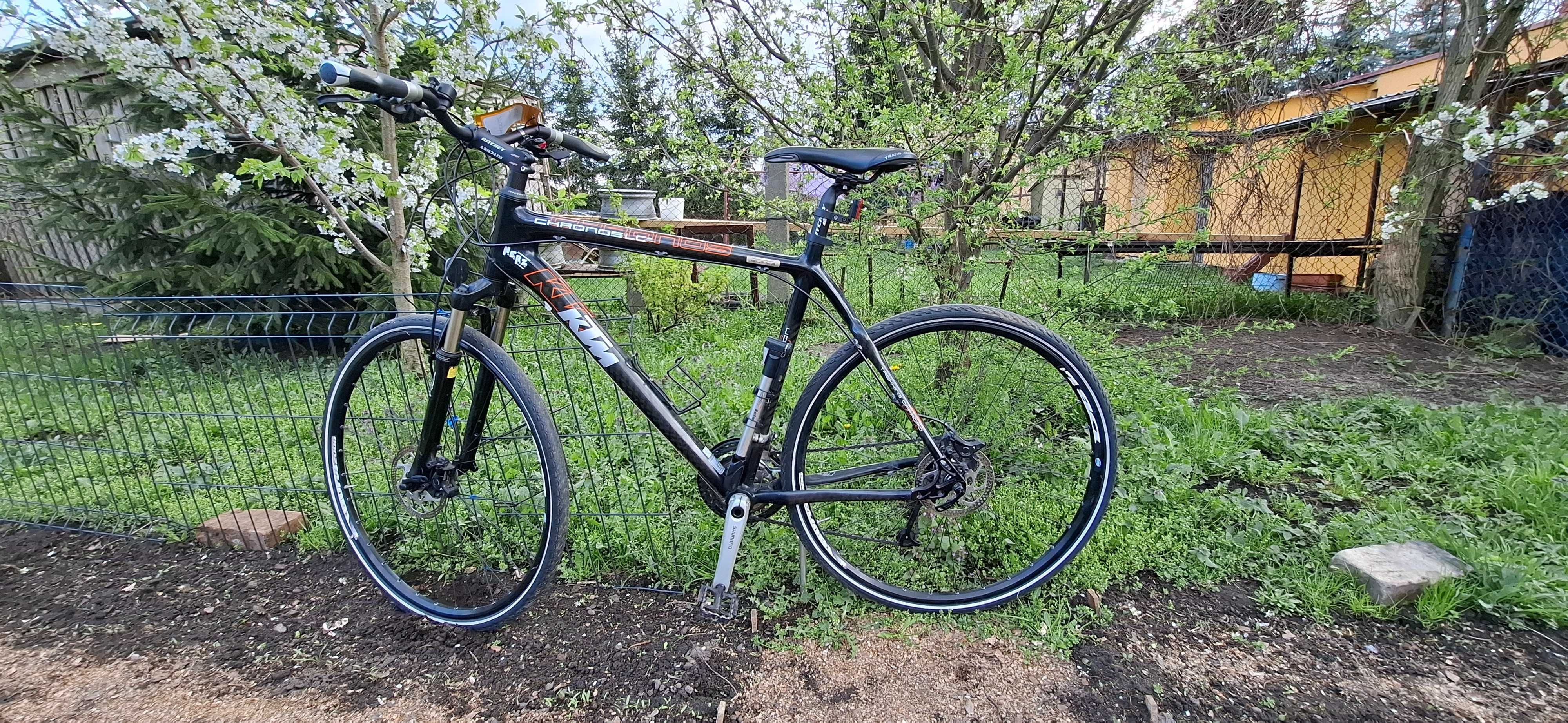 Rower KTM Chronos z karbonu