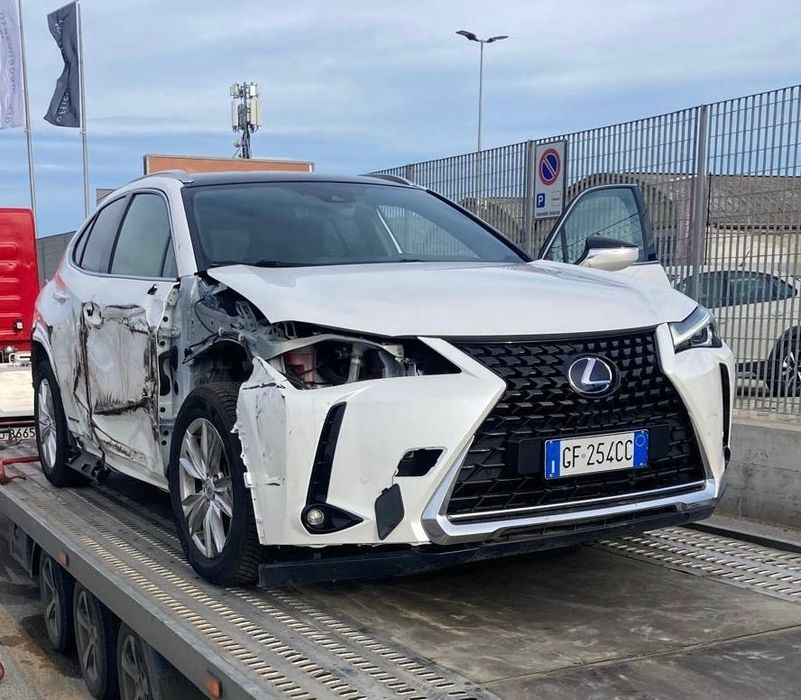 Lexus UX 250H Uszkodzony!