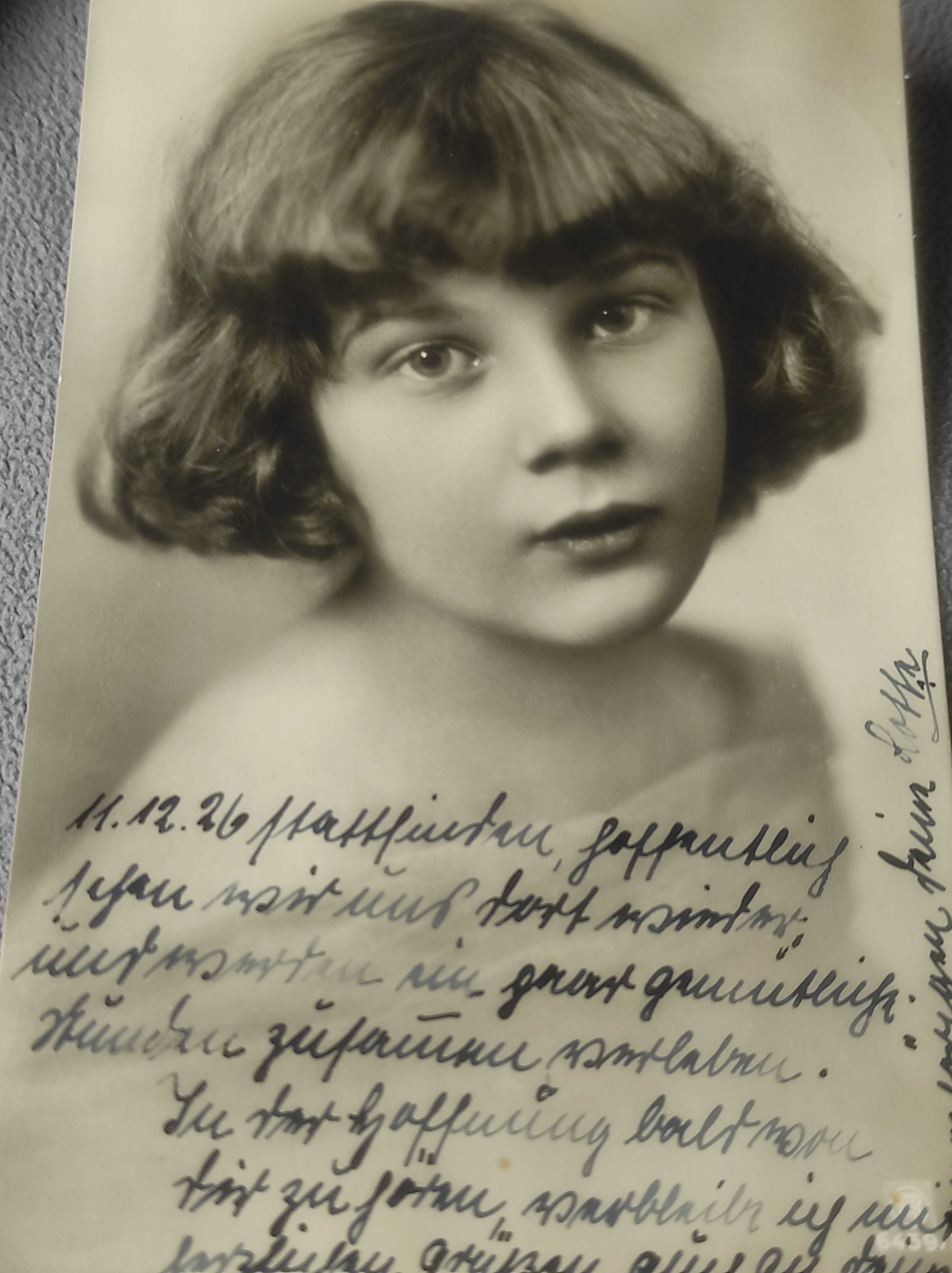 Pocztówka z śliczną dziewczynką, 1926.