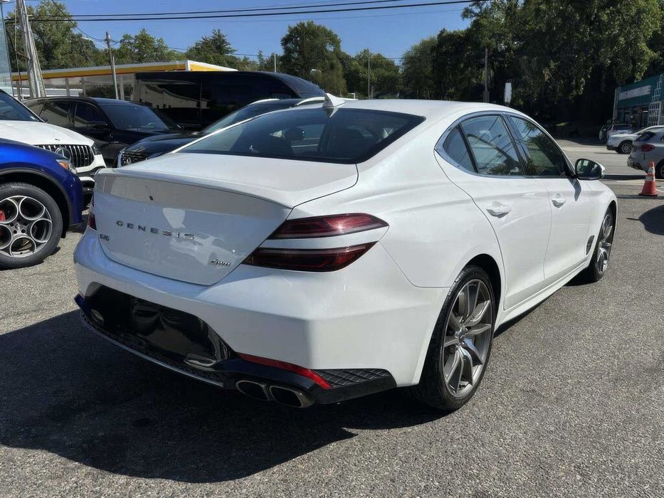 Genesis G70      2023