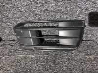 Audi Q5 80A807682 kratka zderzaka atrapa PRAWA