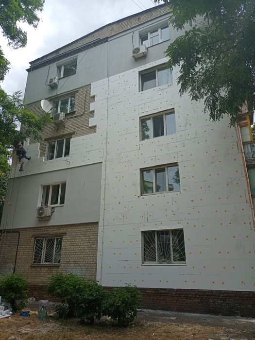 Утеплення фасадів квартир домов стін ззовні