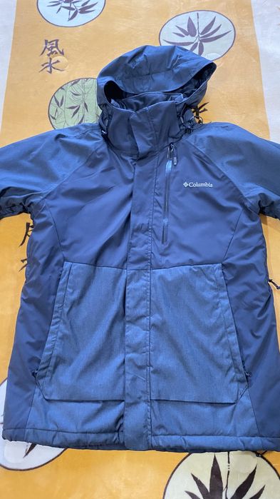 Продам зимний комплект куртка и штани columbia origenal