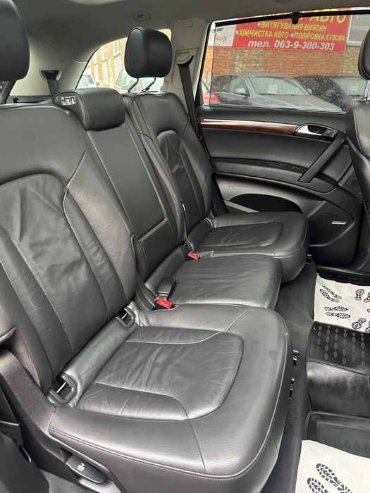 В продажі Audi Q7