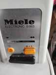 Гладильний каток прасувальний прес Miele b 863