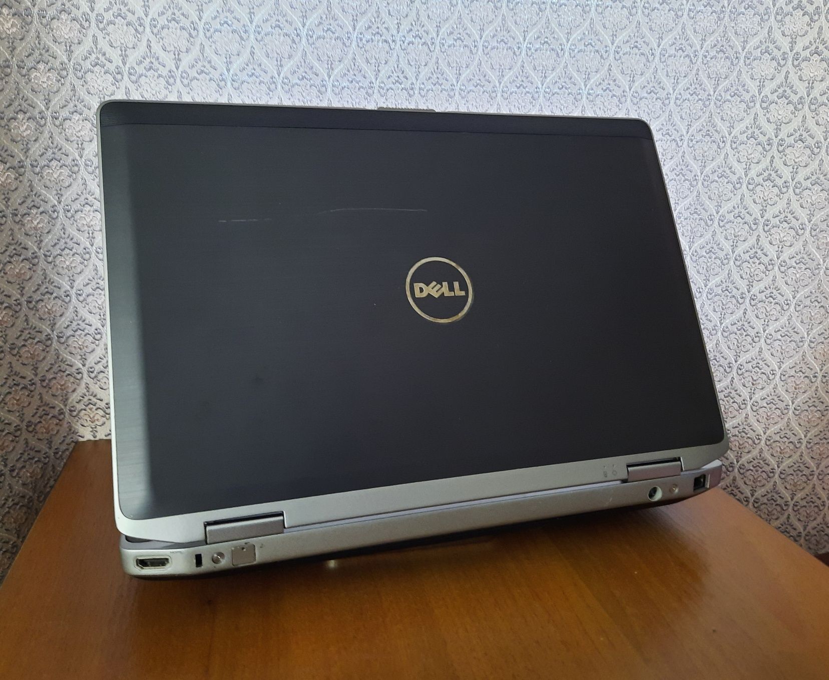 Ноутбук Dell Latitude E6420/ i5-2520M/ 4 Гб/ HDD 200 ГБ БатареяНова