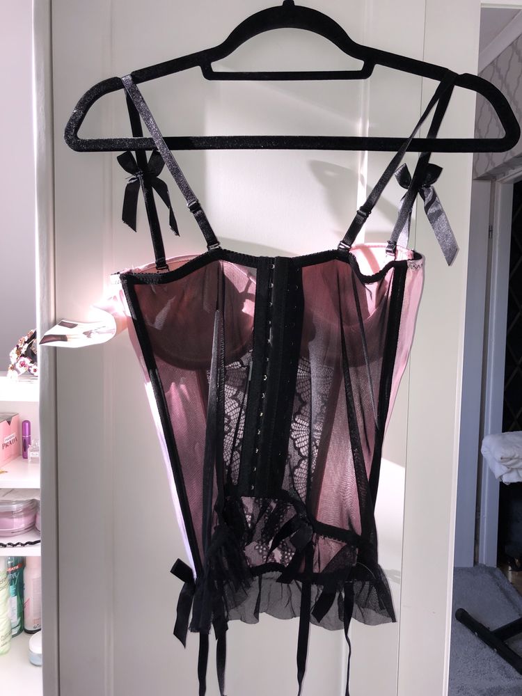 sexy komplet bielizna nocna gorset stringi S/M 36 38 75/80B koronka