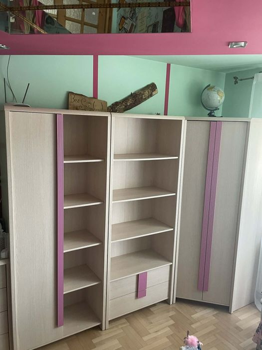 Zestaw mebli do pokoju młodzieżowego