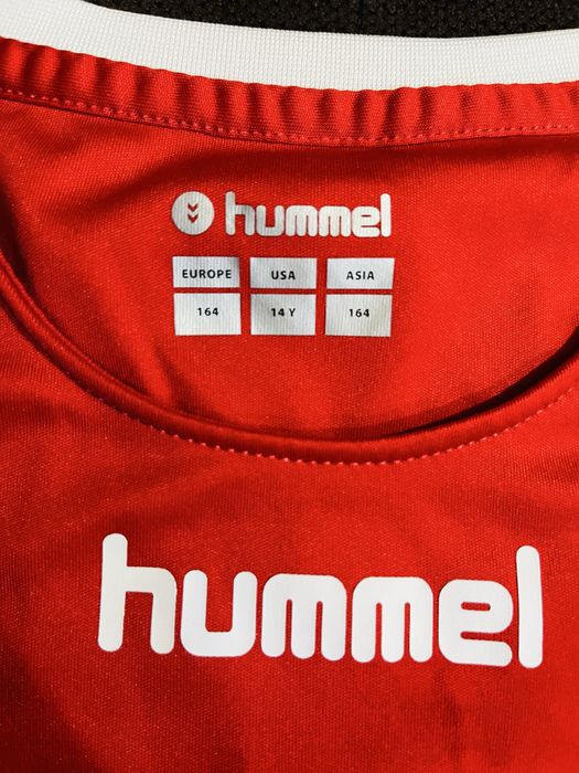 Koszulka dla chlopca r.164 hummel