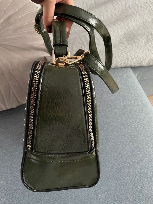 ciemnozielona torebka