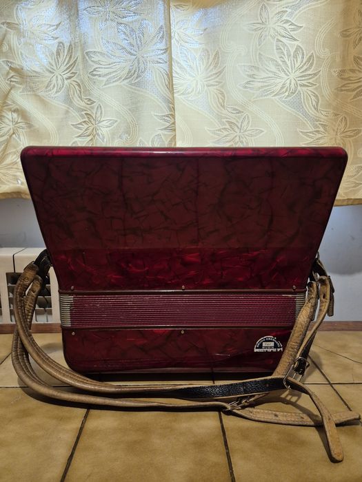 Sprzedam akordeon Orfe Włoski 96b