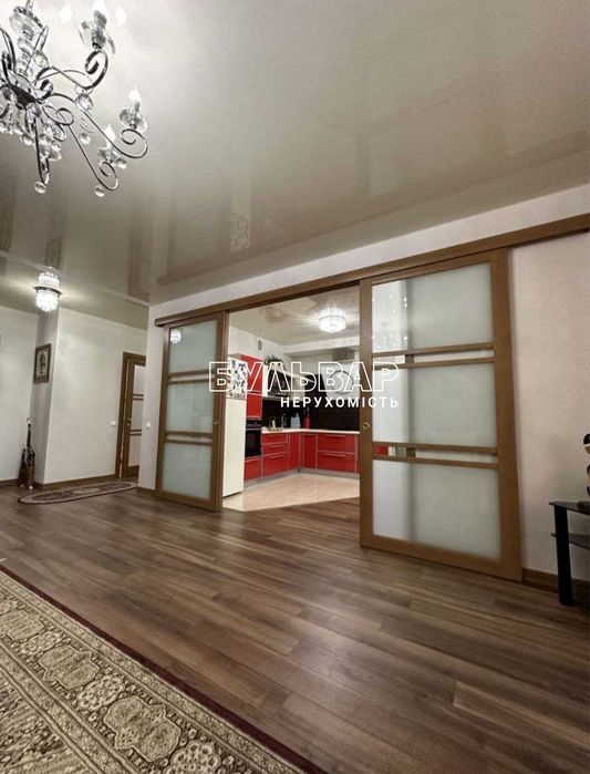 Продам 4 к кв Центр Новострой Гагарина