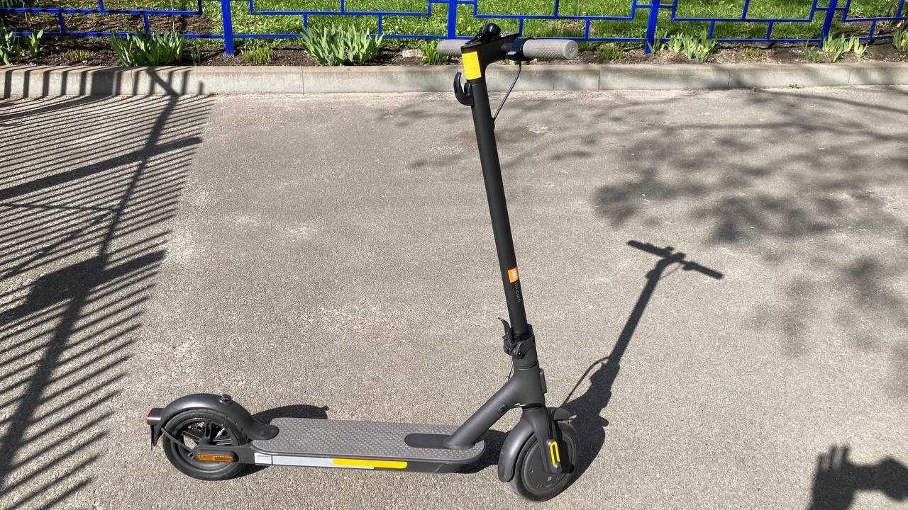 Електросамокат MI 1S