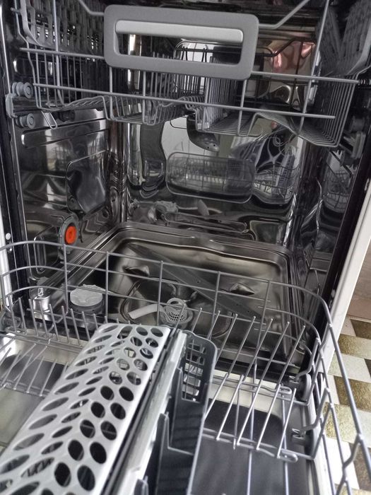 Máquina lavar loiça Electrolux