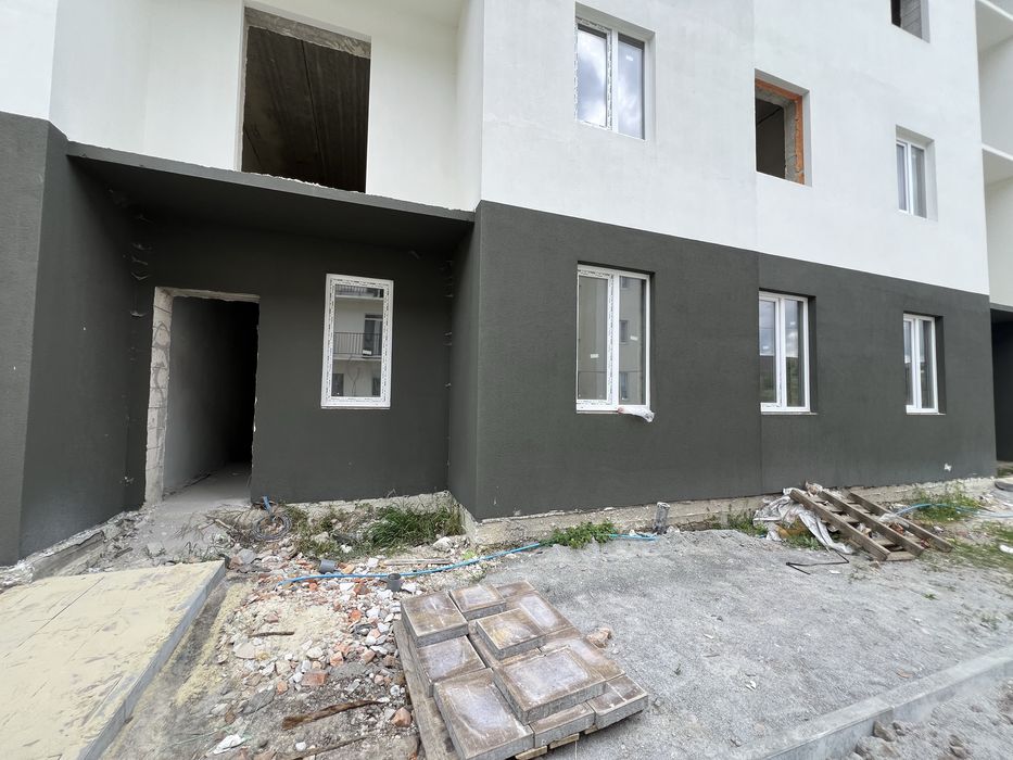 Продаж 2кім квартири в новобудові с. Ременів 15хв до Львові