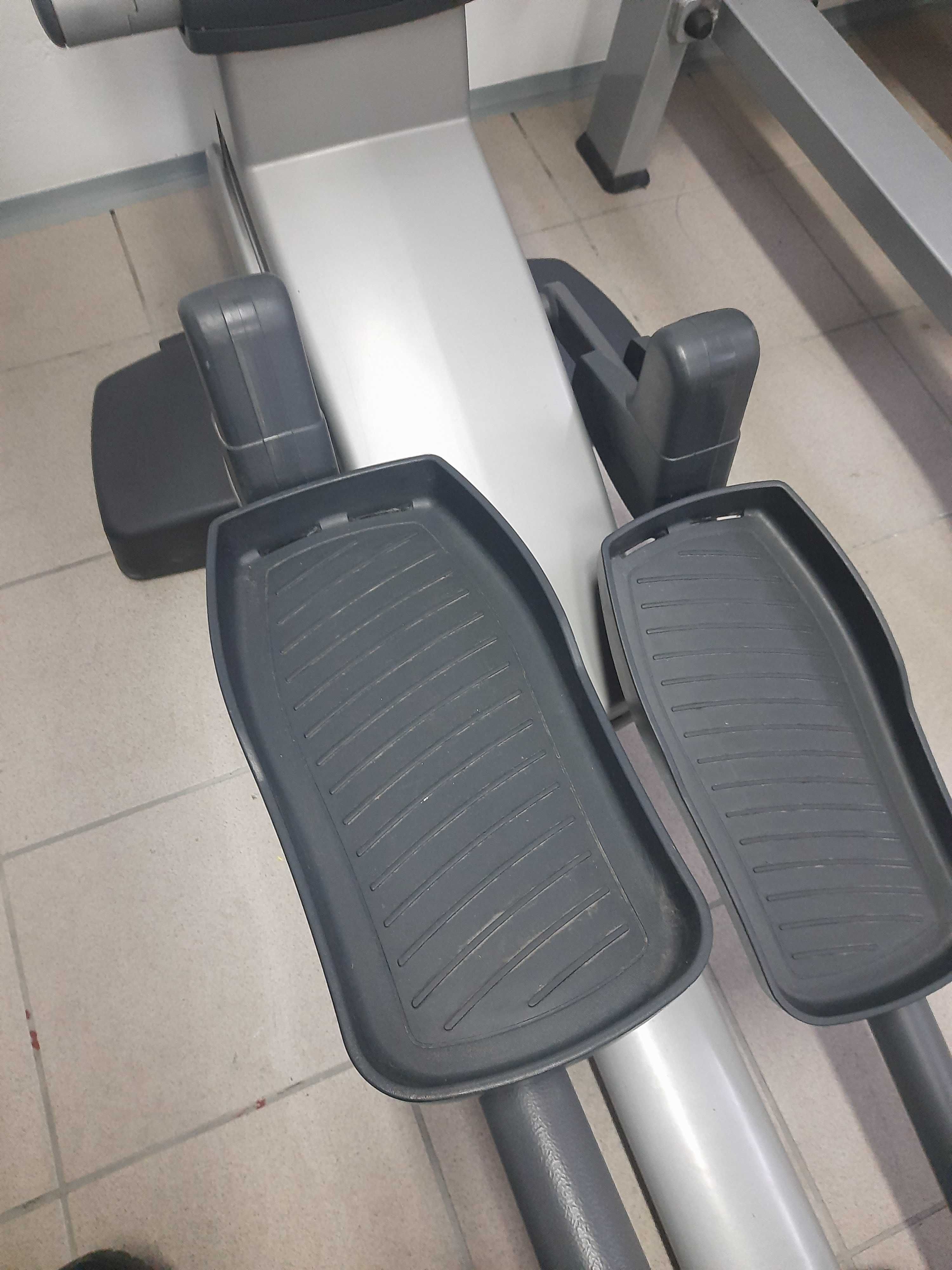 Używany profesjonalny orbitrek Technogym Excite w super cenie!