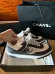 CHANEL, tênis de skate, novos e tamanho sob medida