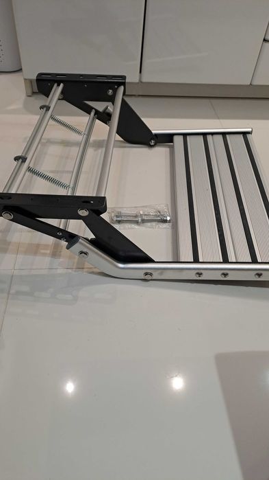 Stopień do kampera lub przyczepy