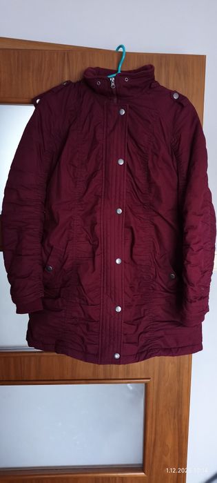 Kurtka ciążowa puchowa z kapturem, bordowa