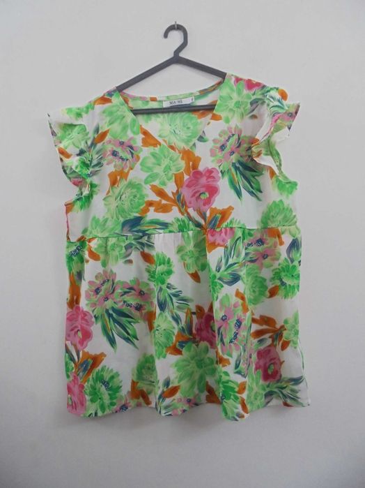 Blusa de senhora muito florida