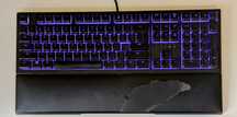 Razer Ornata V2 – klawiatura RGB + magnetyczna podkładka pod nadgarstk