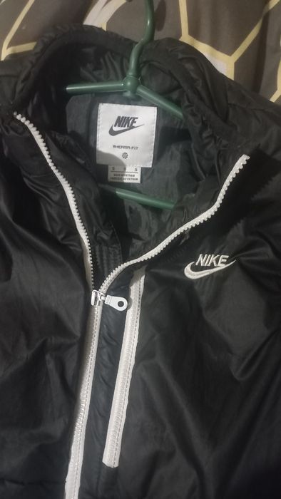 Жилетка nike оригинал s