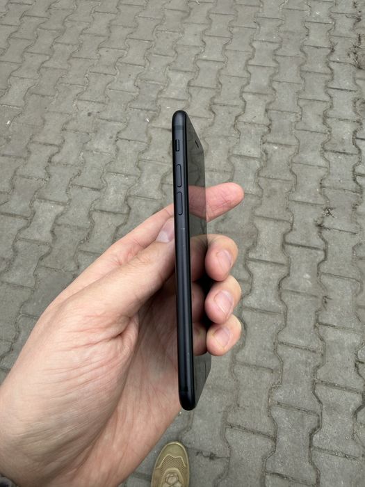 Iphone 7 128 ГБ. Neverlock/працює з у сіма операторами