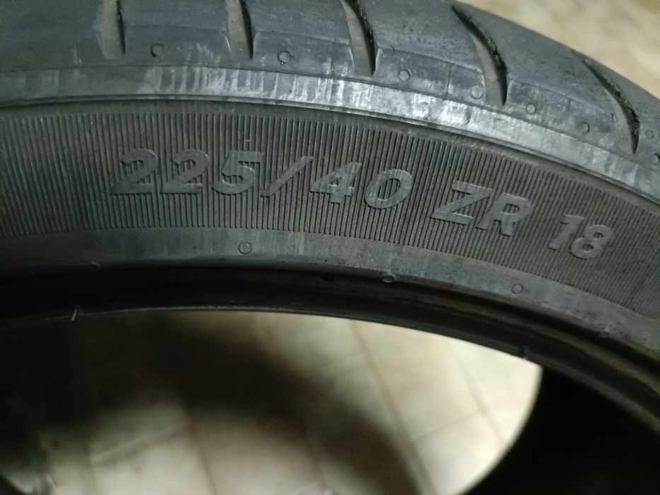 Pneus Michelin  225/40/18
