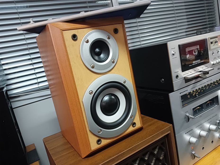 Amplificadores, Deck Cassetes, Leitores CDs, Colunas